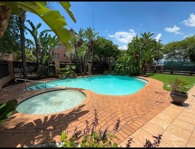 1 BEDROOM APARTMENT FOR SALE IN PINESLOPES